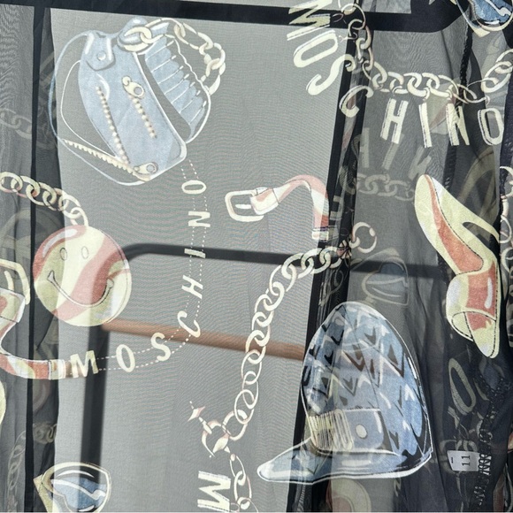 Moschino Graphic-Print Silk Shirt - Picture 9 of 10